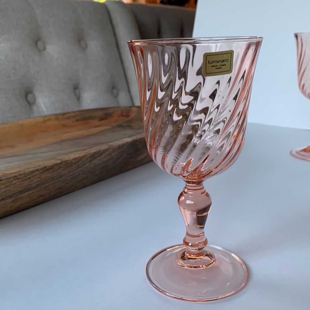 Pink Luminarc Depression Glasses (6) - Picture 2 of 8